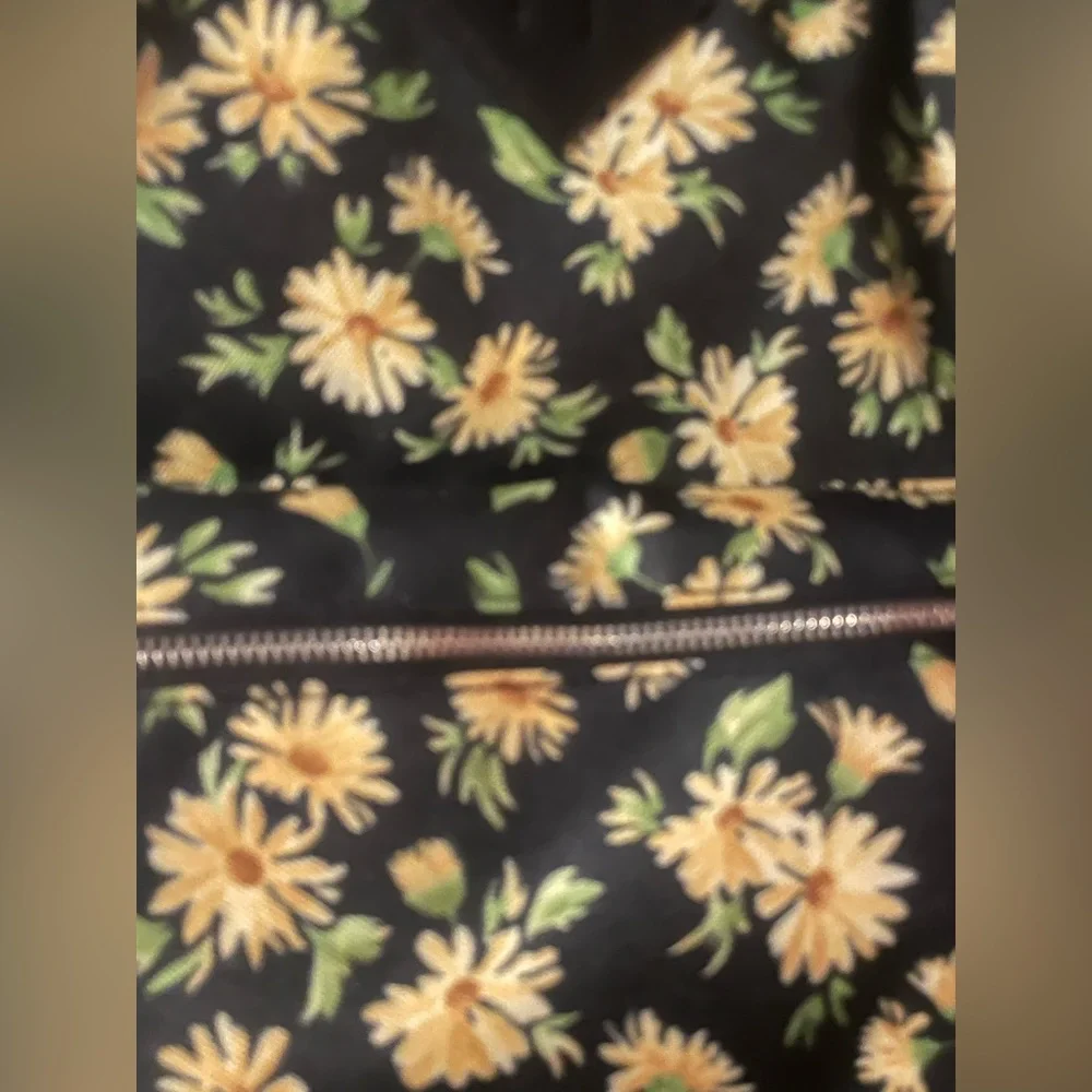 No Boundaries‎ Floral Mini Backpack Black Daisy Print Lightweight Travel Bag
